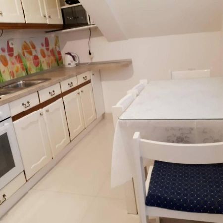 Apartment Eva Макарска Екстериор снимка
