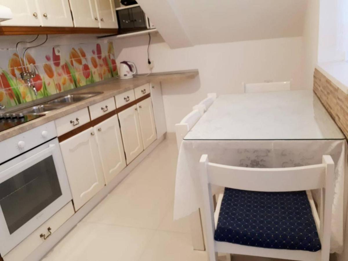 Apartment Eva Макарска Екстериор снимка