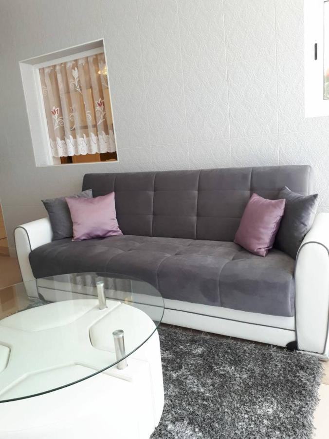 Apartment Eva Макарска Екстериор снимка