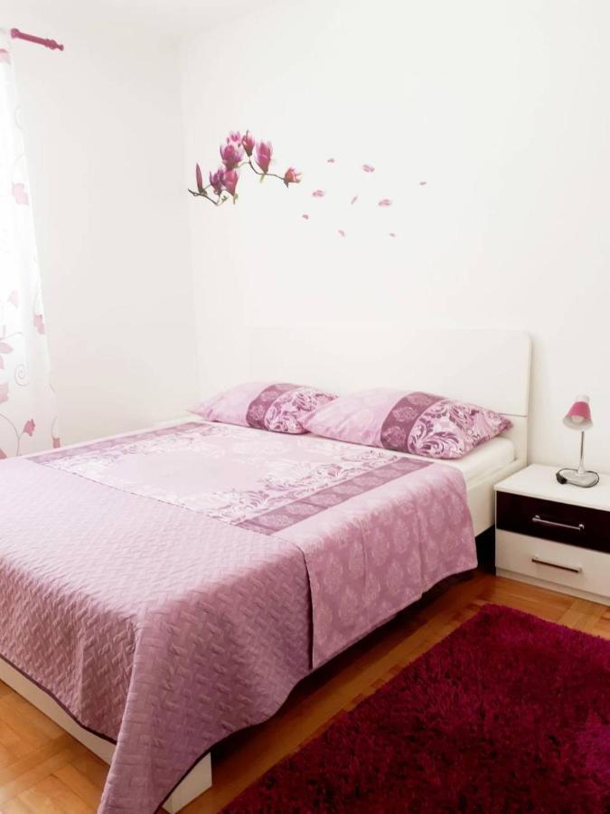 Apartment Eva Макарска Екстериор снимка
